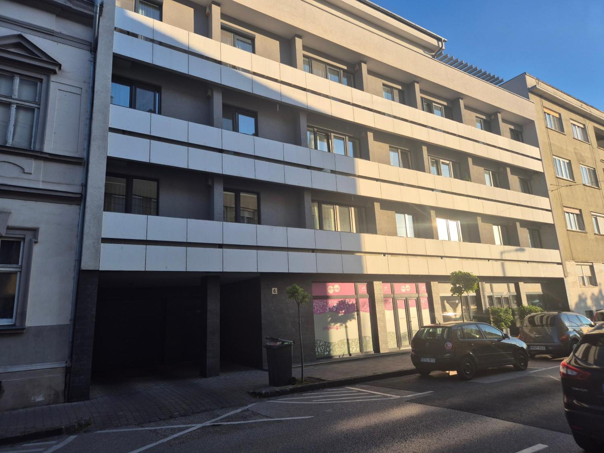 גיור Sunshine Apartman With Free Parking מראה חיצוני תמונה